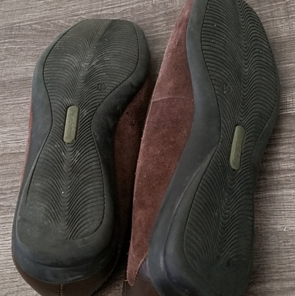 Easy Spirit Brown Flats size 8.5W - Picture 5 of 5